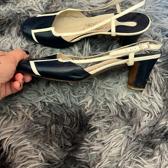 Ferragamo heels - Picture 5 of 6